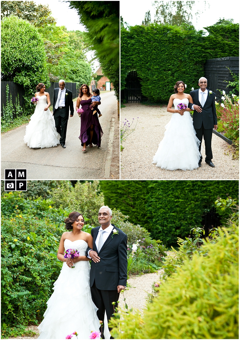 "walking-to-the-ceremony-at-Gaynes-Park"