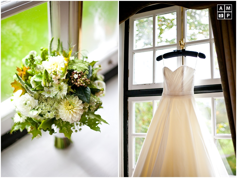 "Autumn-wedding-bouquet-and-wedding-dress"