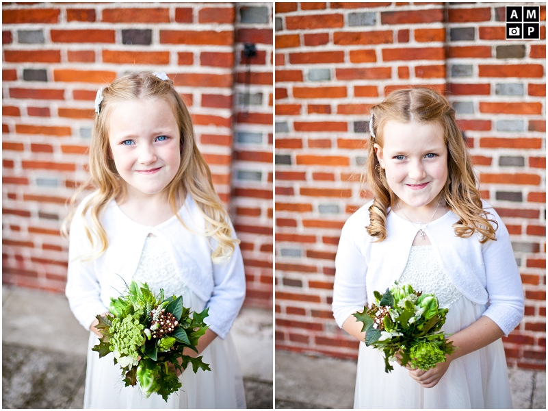 "flowergirls-in-white-and-green"