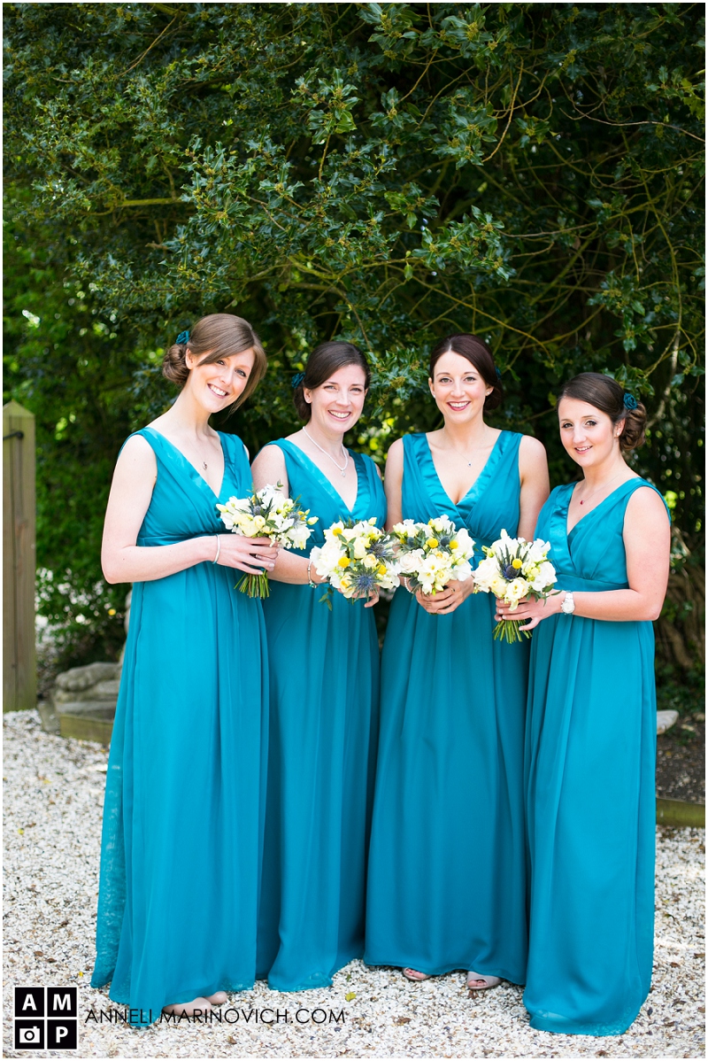 "bridesmaids-in-blue"