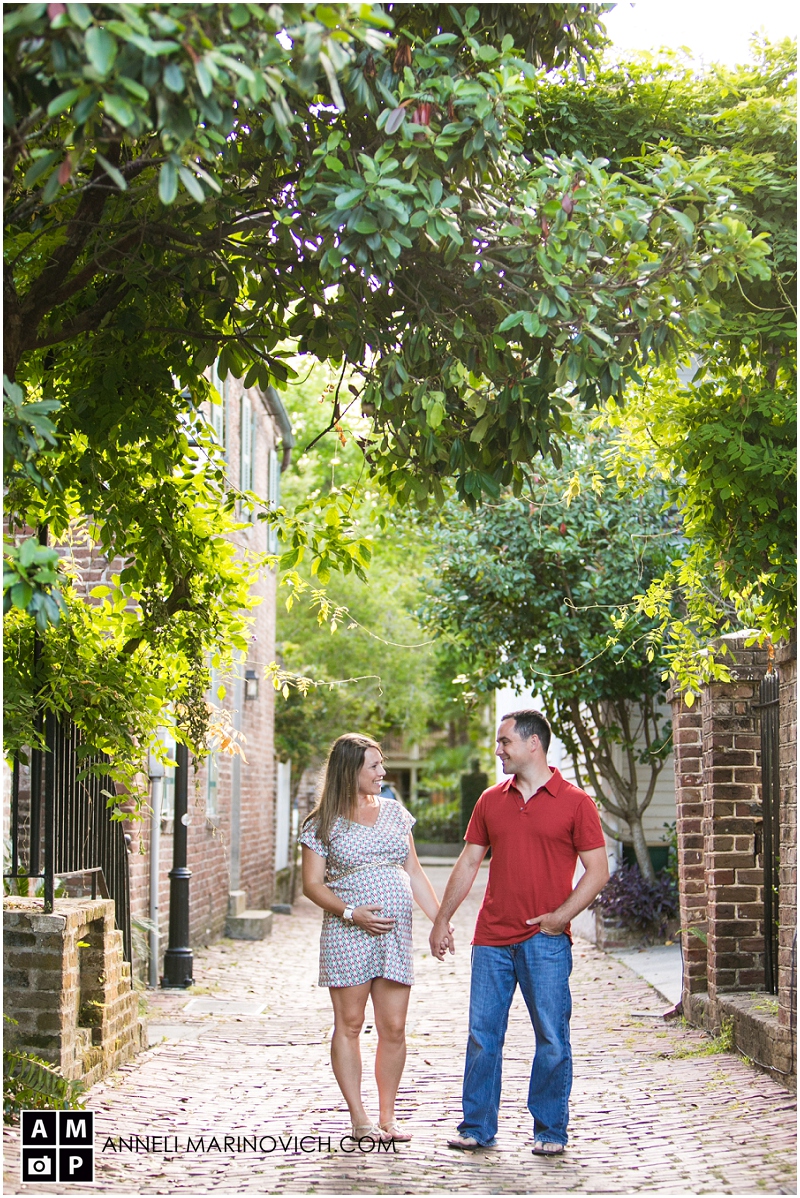 "couple-standing-underneath-a-tree-in-Charleston"