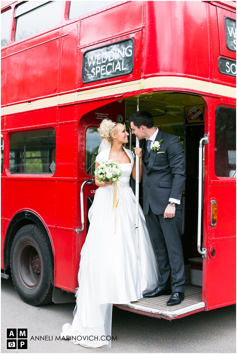 "Wedding-couple-on-Red-Routemaster-bus"