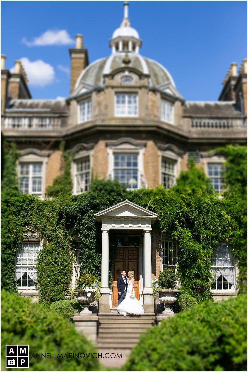 "creative-Hampton-Court-House-Wedding-Photography"