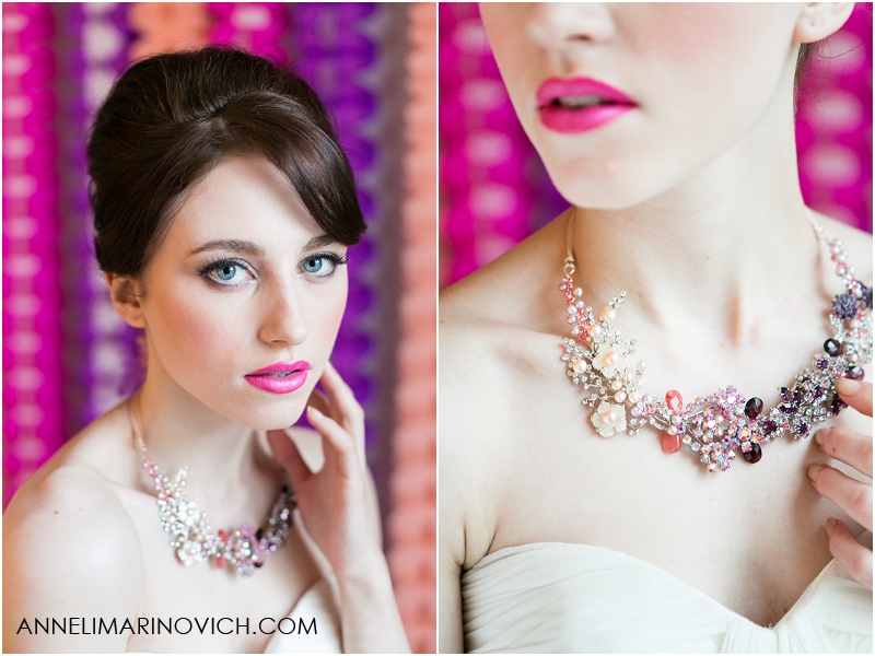 "statement-necklace-for-a-contemporary-bride"