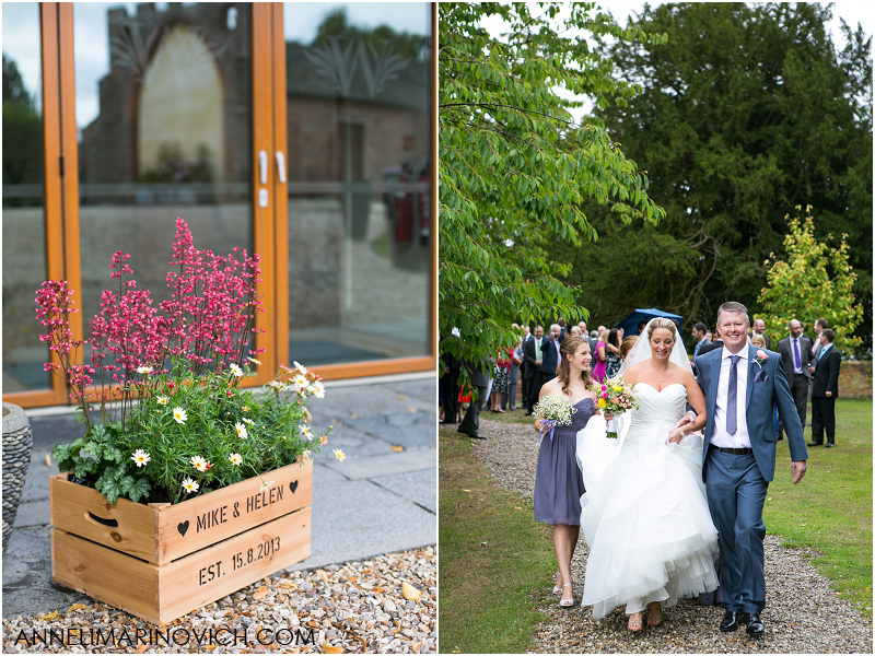 "wooden-crates-for-country-wedding-styling"