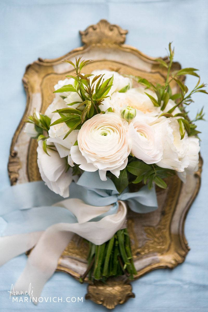 "Hotel-Caruso-wedding-bouquet-by-Joy-Proctor-Design"