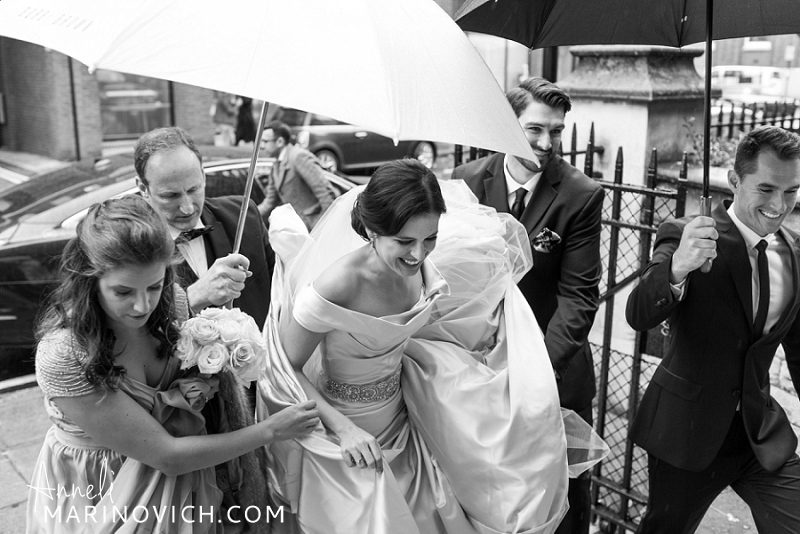 "Rainy-London-wedding-reportage-photography"