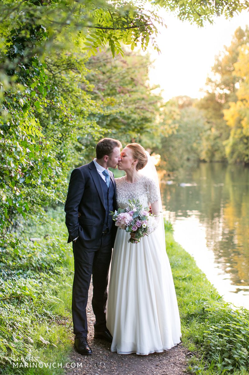 "River-Thames-Hurley-wedding-photos-Anneli-Marinovich-Photography-340"