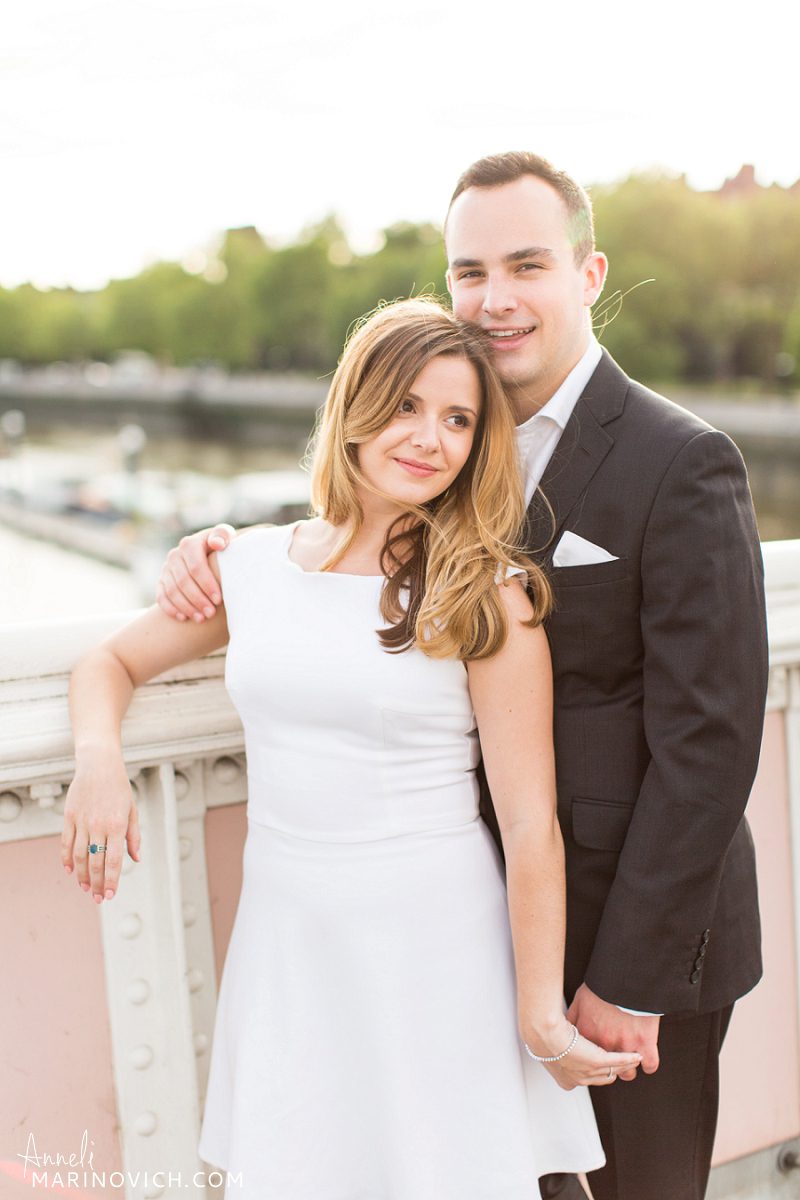 "Sunset-couple-engagement-shoot-in-London-Anneli-Marinovich-Photography-57"
