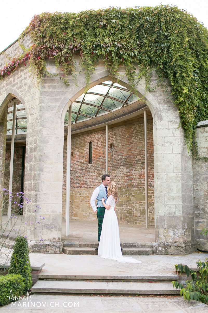 "Relaxed-wedding-at-Chiddingstone-Castle-Anneli-Marinovich-Photography"