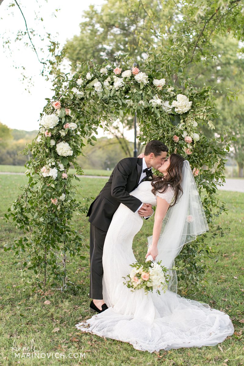 "Tennessee-Wedding-Photography-Ravenswood-Antebellum-Mansion"
